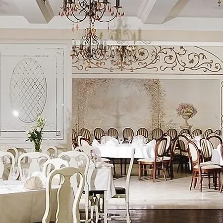 Estera - & Restauracja فندق Michałowice
