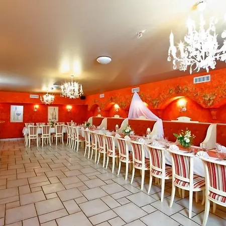 Hotel Estera - & Restauracja