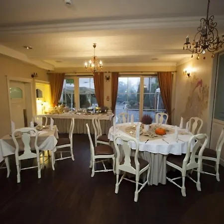 Estera - & Restauracja Hotel 4*