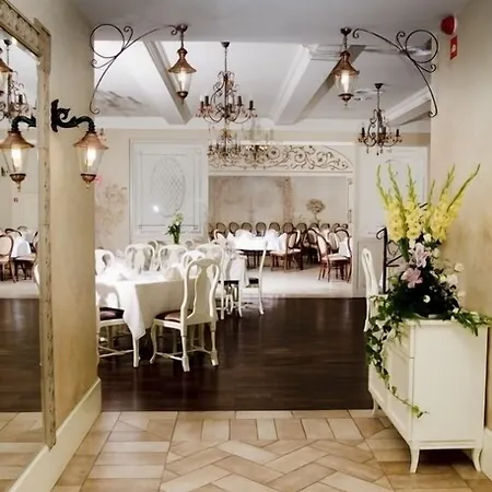 Hotel Estera - & Restauracja