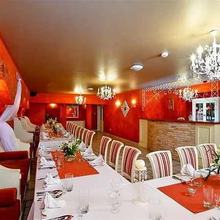 Estera - & Restauracja Hotel 4*