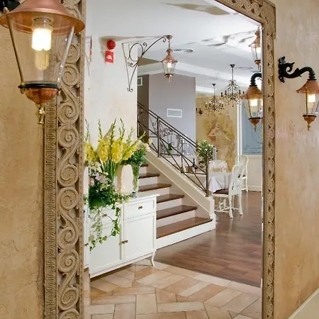Estera - & Restauracja Hotel 4*
