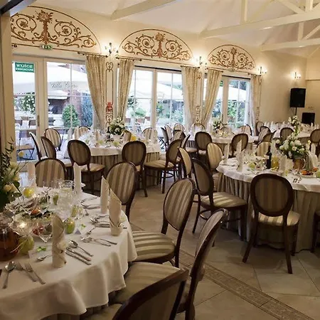 Hotel Estera - & Restauracja Michalowice (Masovia)