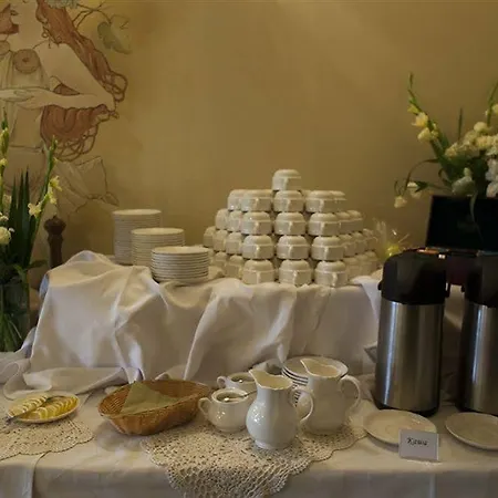 Estera - & Restauracja Hotel