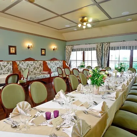 Hotel Estera - & Restauracja