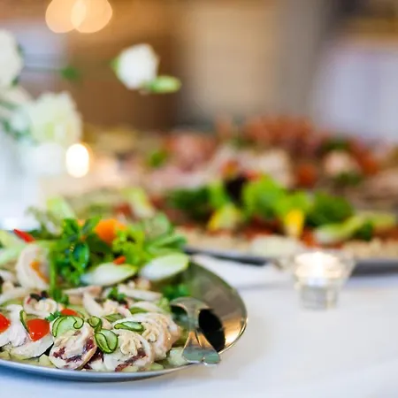 Estera - & Restauracja Michałowice