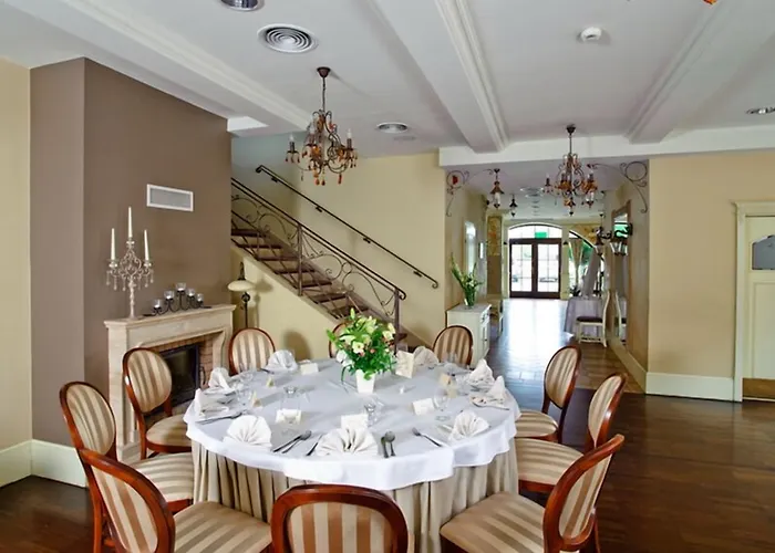 Estera - Hotel&restauracja Hotel Michałowice