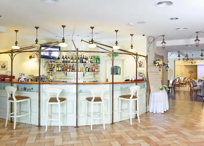 Estera - Hotel&restauracja Michałowice