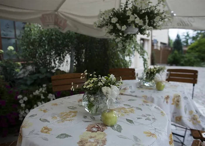 Hotel Estera - Hotel&restauracja Michałowice