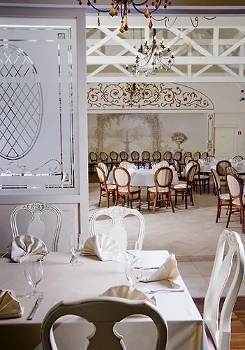 Estera - Hotel&restauracja Michałowice