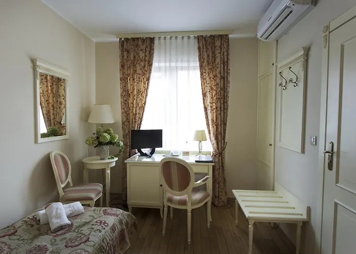 Estera - Hotel&restauracja Hotel 4*