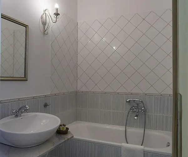 Estera - Hotel&restauracja 4* Michałowice